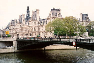 Hotel de Ville and the Greves place