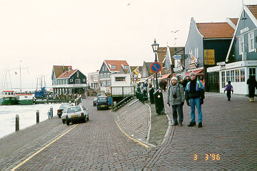 Frozen port of Vollendam